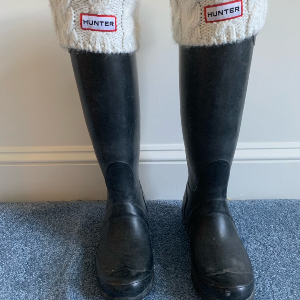 Tall Black Hunter Rain Boots in EUC